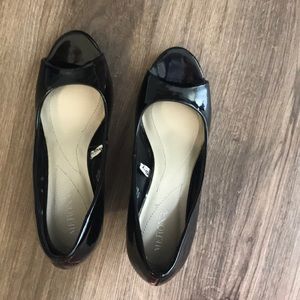 Merona patent leather black wedges